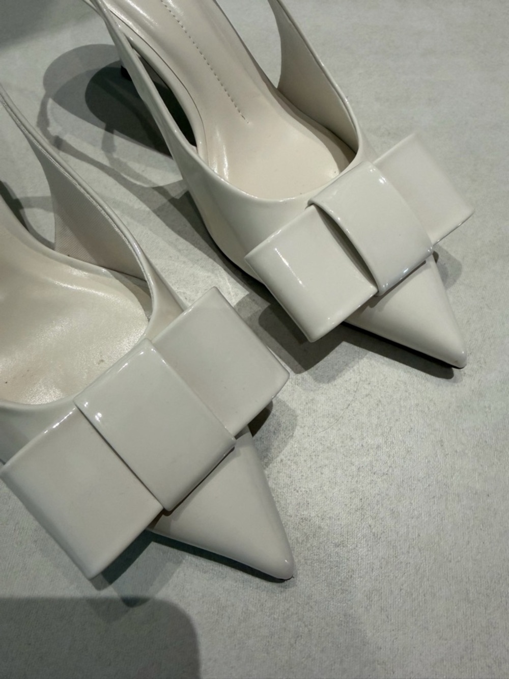 Zara Cream Patent Slingback Pumps with Decorative Bow - Picture 2 of 6